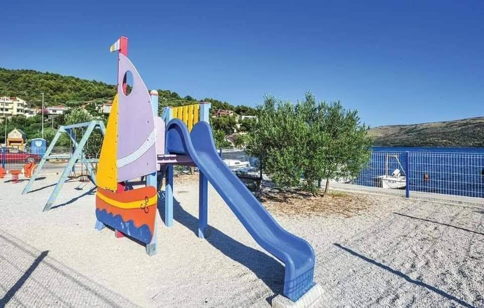 Apartman Avila Marina Exteriér fotografie